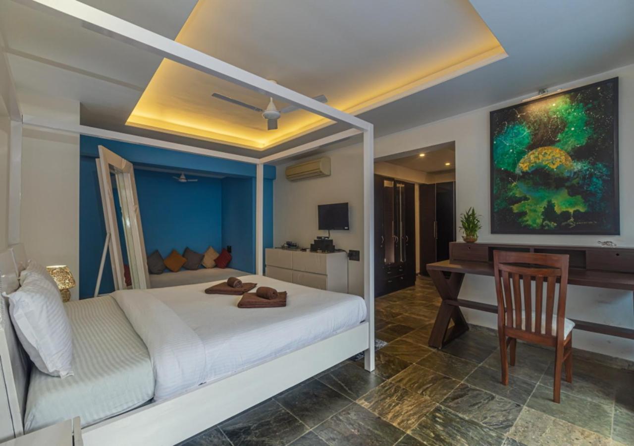 Saffronstays Urja, Lonavala - Private Villa With 2 Pools, Spa Room, Private Elevator & Waterfall 외부 사진